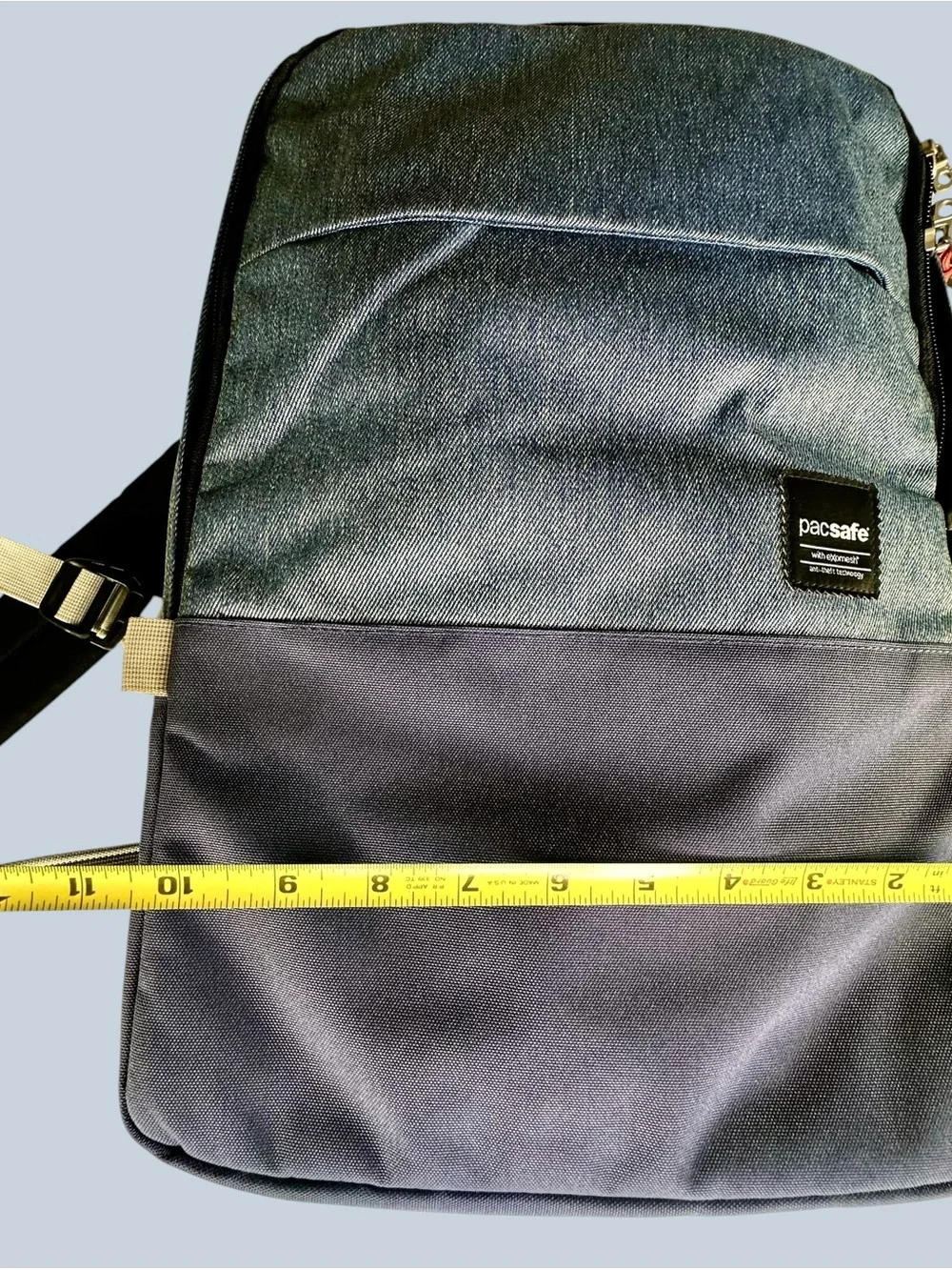 Pacsafe Unisex Slingsafe LX350 Anti-Theft Compact Backpack with Exomesh